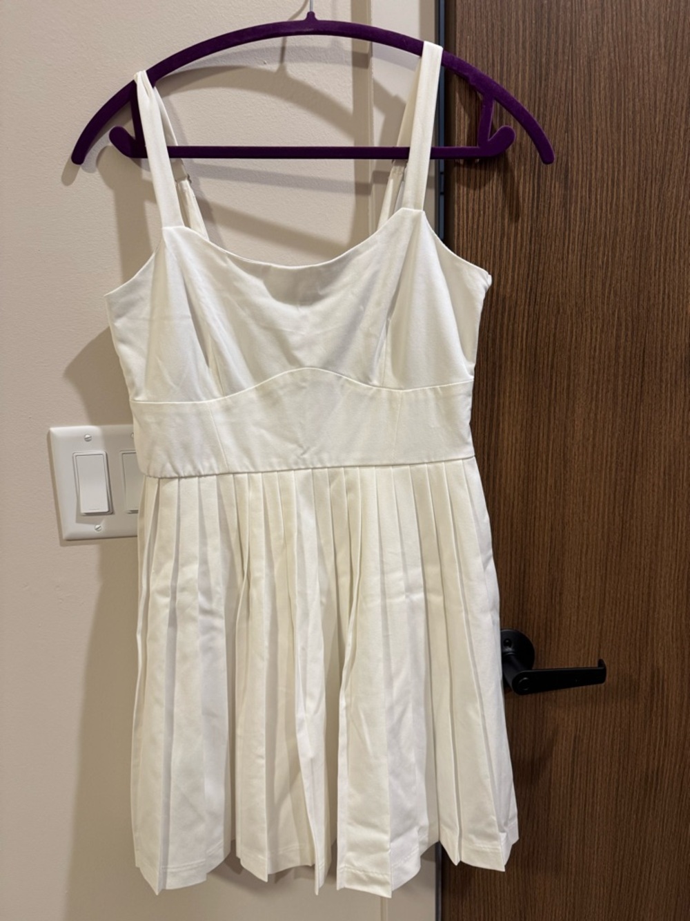 White Pleated Sleeveless Dress